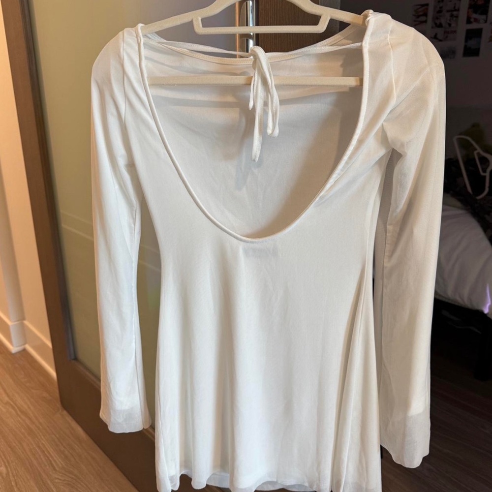 Elegant White Long Sleeve Top